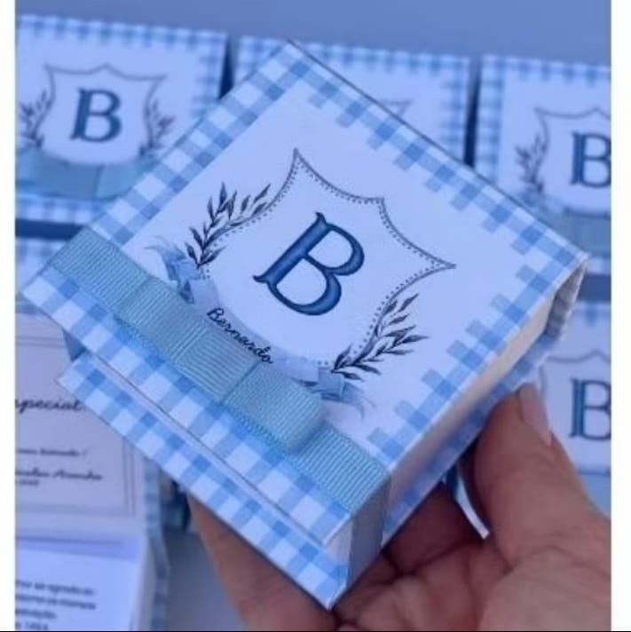 Caixinha personalizada xadrez azul com monograma